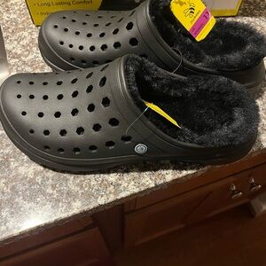 Joybees clogs.  Black.